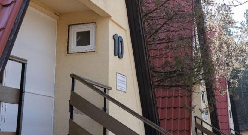 Elindult a győrújbaráti Gyermektábor faházainak felújítása - fotó