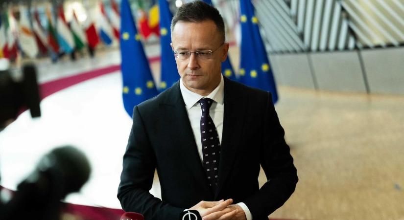 Beidézték a kijevi magyar nagykövetet – Szijjártó Péter nem hagyta szó nélkül