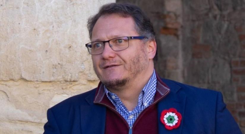 Magyar Péter már perrel fenyegeti a Tiszából kiugrott egyházügyi vezetőt, aki mindent elmondott