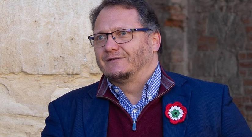 Kipakolt a Tisza egyházügyi szakpolitikusa: a szűk pártelit csak a saját érdekeiért és meggazdagodásáért dolgozik, kihasználják a közösség jóindulatát