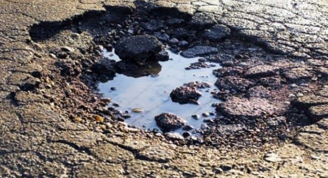 Így kell dokumentálni, ha kátyúba futott az autó