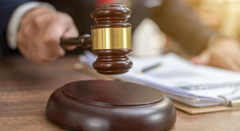 Börtönbe kerülhet az apa, aki megvágta lánya zaklatójának nyakát a HÉV-nél