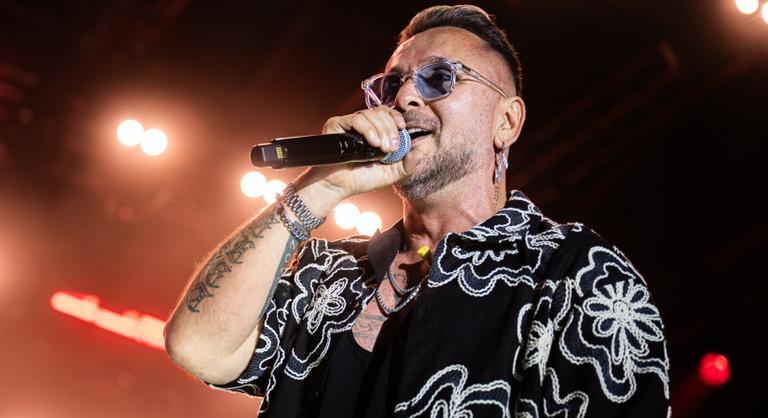 Majka reagált a Mandiner cikkére, miszerint a rapper pofára esésén nevet az ország