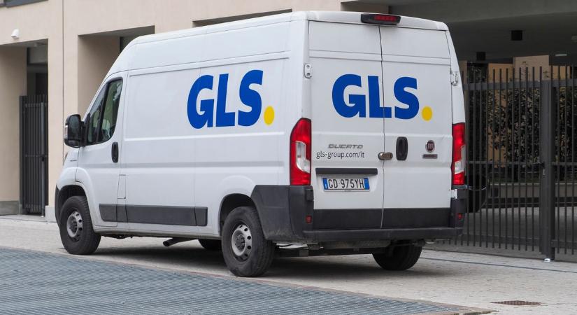 Figyelem! Csalók a GLS nevében próbálják ellopni a bankkártyád adatait