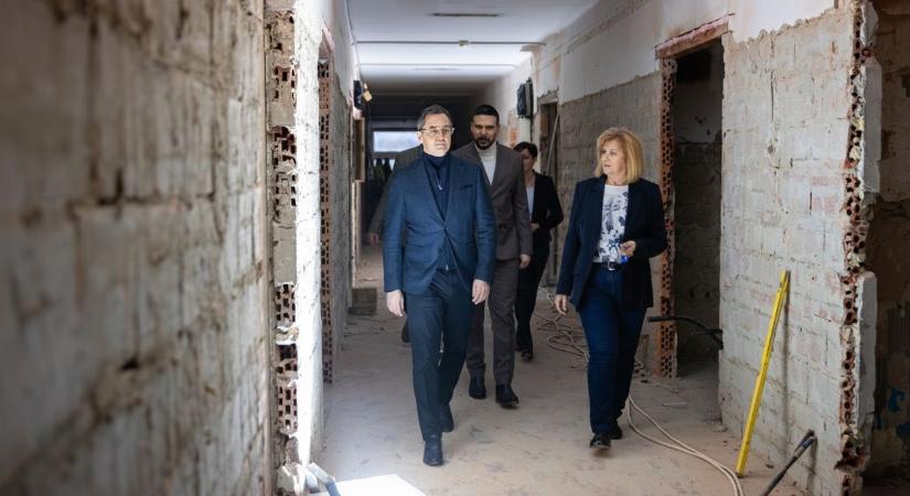 Elkezdődött a felújítás a Pallagi úti idősotthonban