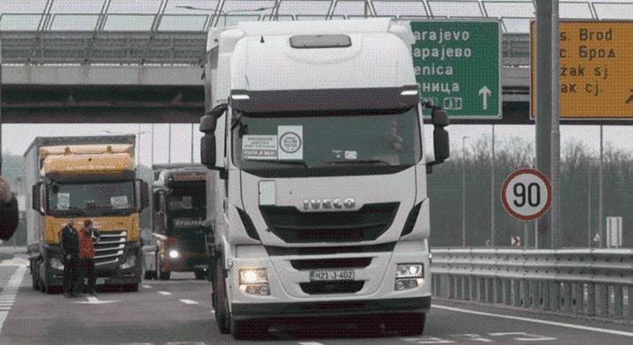 Blokád alá került Bar kikötője – Üzemanyaghiány fenyeget Montenegróban