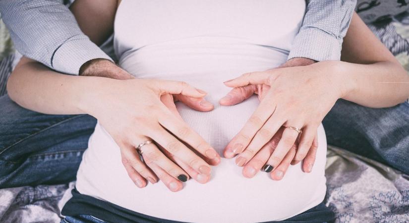 Teljesen új irányelv bevezetése miatt borul fel a jelenlegi szülési protokoll