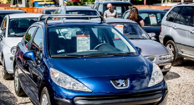 Hiába az idősebb kor, továbbra is az 1 millió forint alatti autók a legkelendőbbek