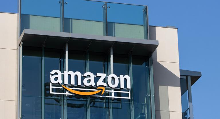 Egy tévedésből elküldött e-mailből tudta meg több ezer Amazon alkalmazott, hogy kirúgták őket