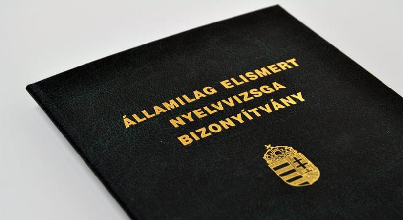 Aggasztó számokat közöltek, 2019 óta drasztikusan csökken a nyelvvizsgázók száma Magyarországon