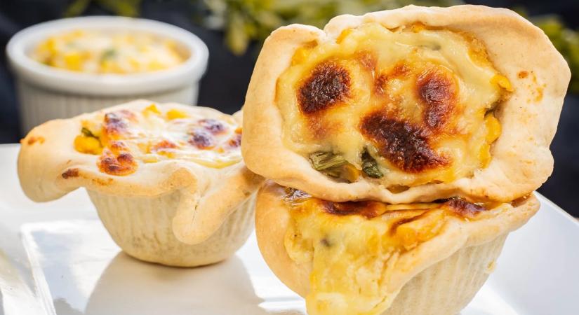 Pizza muffin, amit mindenki imád: gyors, sós és brutálisan sajtos