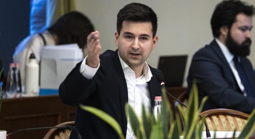 Megpróbálta megtrollkodni egymást a Fidesz és a Tisza, de nem sikerült