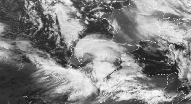 Hurrikánerejű széllel tarolta le a Kristin Portugáliát