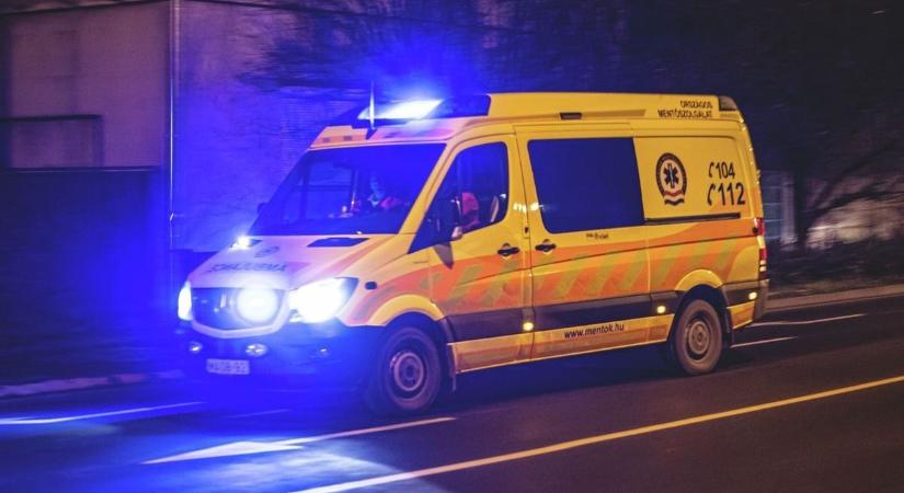 Baleset történt Hatvanban, a mentőket is a helyszínre riasztották