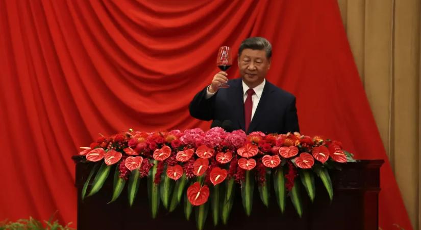 Hszi eltakarította hadserege főparancsnokát, ez még tőle is meglepő húzás volt