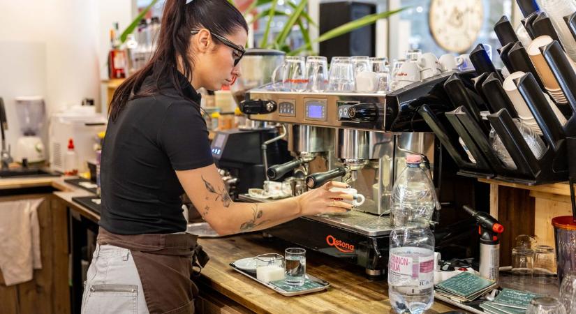 "Mondhatni csak pozitív visszajelzést kaptunk" - így üzemel az SD Coffee az újranyitás óta