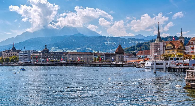 Már a béke világbajnoka is fegyverkezik