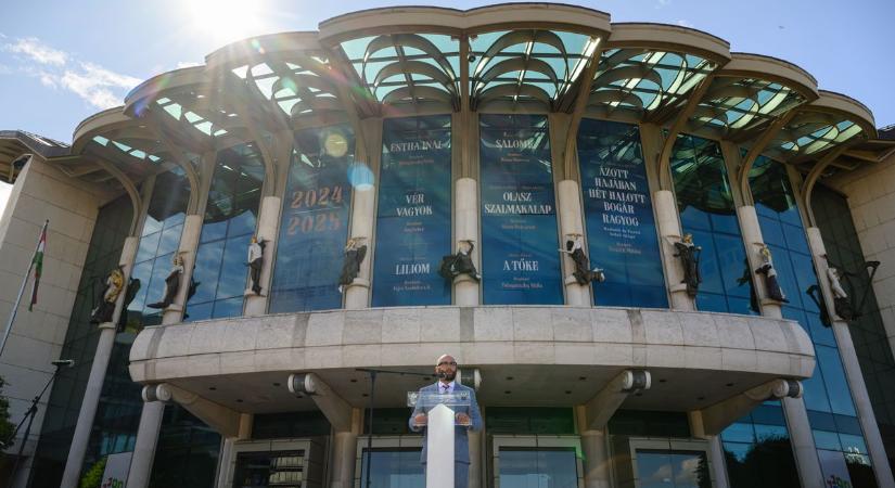 Jótékonysági előadásokkal gyűjt egy beteg gyerek gyógykezelésére a Nemzeti Színház