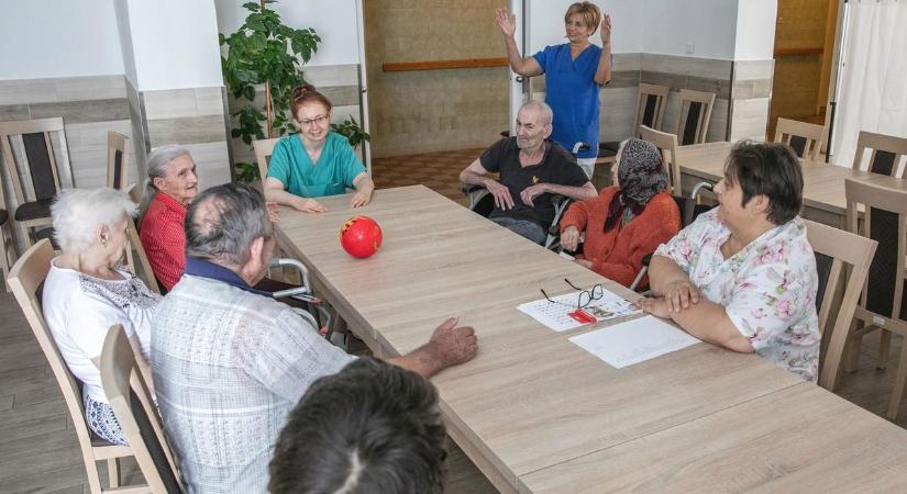 Idősotthonok: években mérhető a várólista – van, ahol 9000 forint egy nap, mégis százak akarnak bejutni