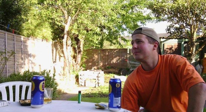 Exkluzív videó: késsel hadonászó migránst lőttek le a német rendőrök