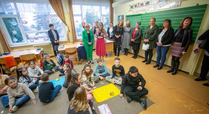 Jó gyakorlatok megosztásával, Hevesen folytatódott az iskolaigazgatók mentorálási programja – fotókkal