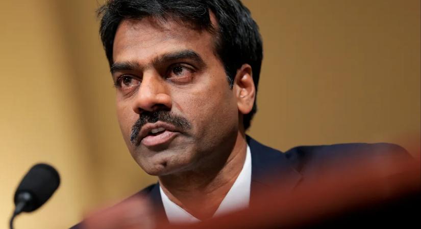 Az amerikai kibervédelmi ügynökség feje érzékeny adatokat töltött fel a ChatGPT nyilvános verziójába