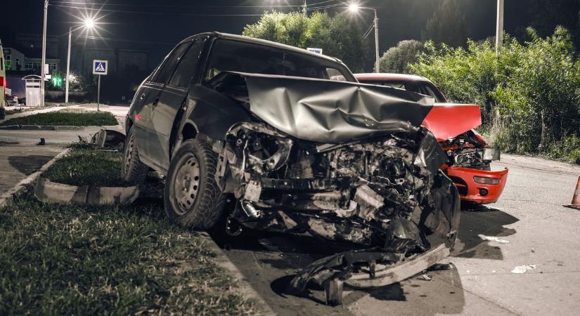 Baleset miatt teljes útzár Balatonkeresztúron