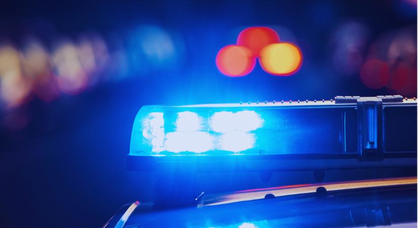 Túszdráma Nyitra mellett: Fegyveres férfi tarthat fogva két gyermeket