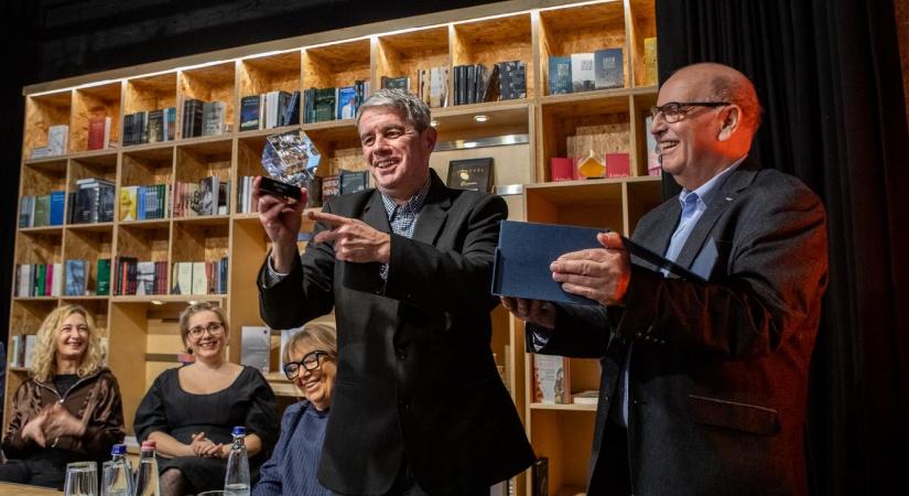 Bod Tamás, a Magyar Narancs újságírója kapta a 2026-os Szente László-díjat