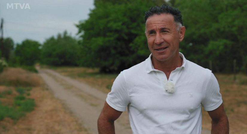 Az egykori Szovjetunióban töltött óvodás éveiről mesélt Lisztes Krisztián az M5 műsorában