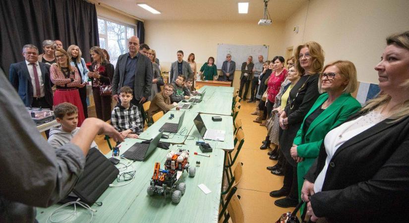 Hevesen folytatódott az iskolaigazgatók mentorálási programja – fotókkal