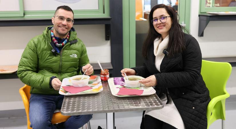 Óriási adagok és házias ízek: videós ebédteszt a Győri Vásárcsarnokban