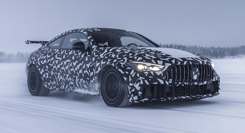 Hóban-jégen hergeli a következő Mythost a Mercedes