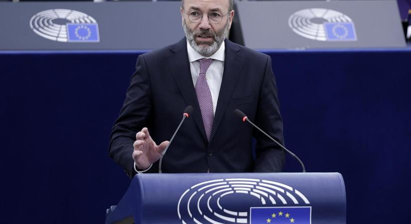 Manfred Weber összevonná az Európai Bizottság és az Európai Tanács elnöki posztját, hogy az EU-nak legyen végre egy mérvadó hangja is