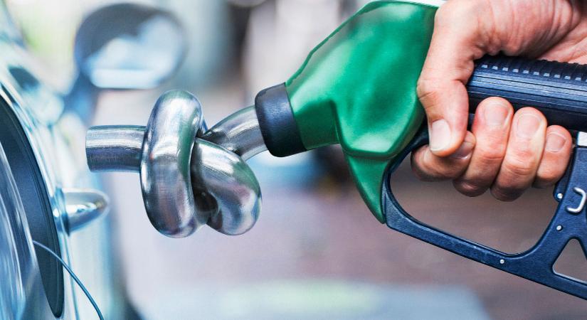 Így működik egy magyar benzinkút