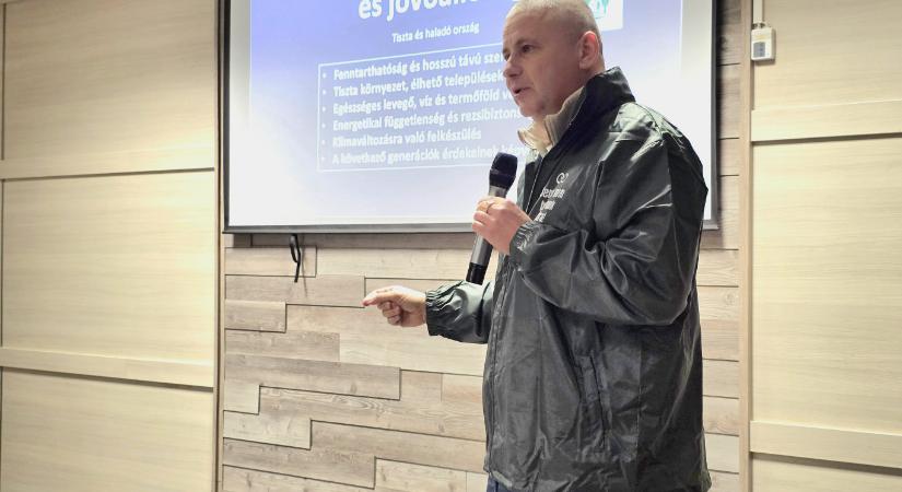 Ruszin-Szendi Romulusz: Három dögcédula van a nyakamban, én lennék az utolsó, aki háborúzni akarna