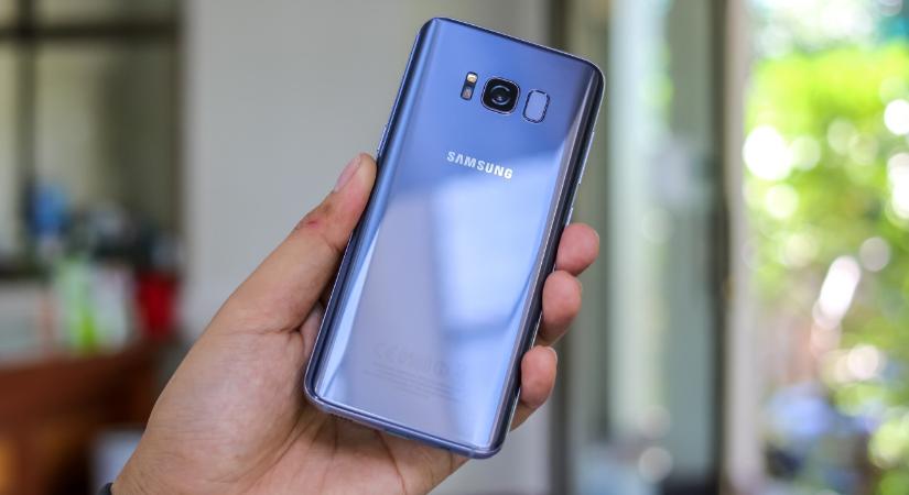 Megakadályozza a kukkolást a Samsung, minden felhasználónál jön az újdonság