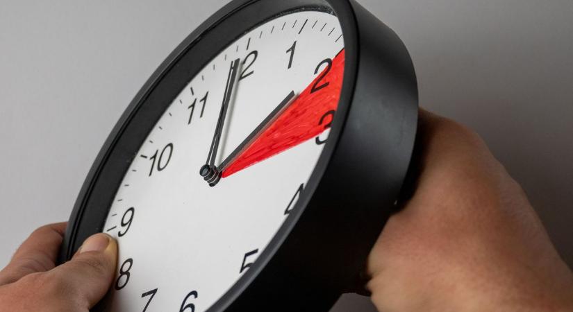 Hamarabb kezdődik idén a nyári időszámítás, mutatjuk, melyik nap alhatsz kevesebbet