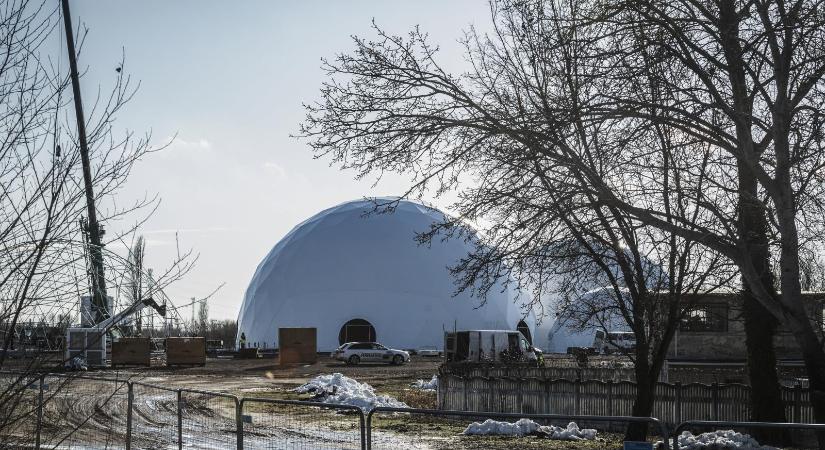 Rákosrendezőn honfoglalózik Áder János alapítványa, expót rendez a főváros által megvett területen