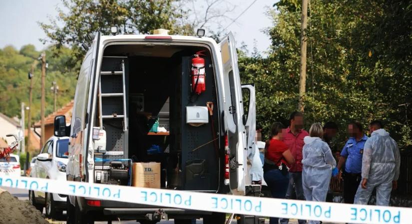 Megkötözve találtak rá anya és lánya holttestére Hevesben – méterekkel arrébb az apáé is ott feküdt