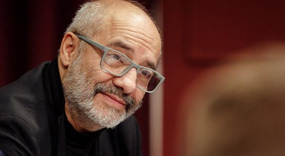 Rudolf Péter marad a Vígszínház élén