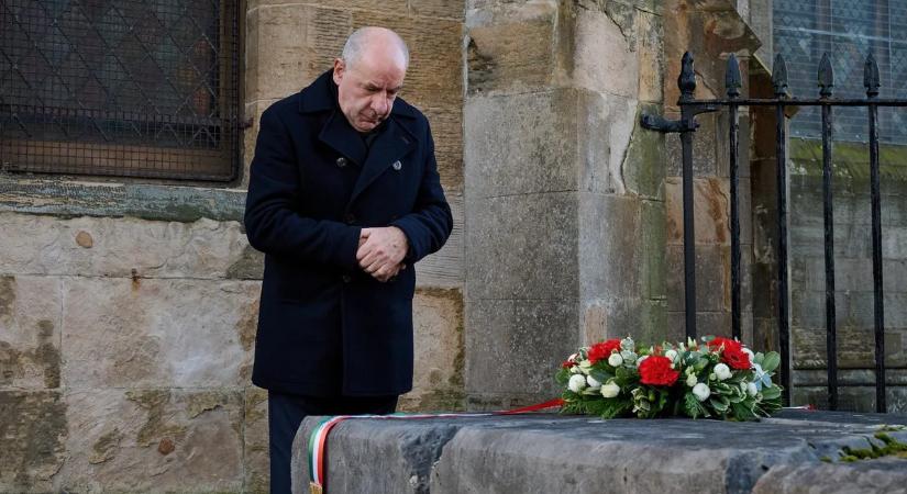 Magyar gyökerek Skóciában: Sulyok Tamás Szent Margit sírjánál