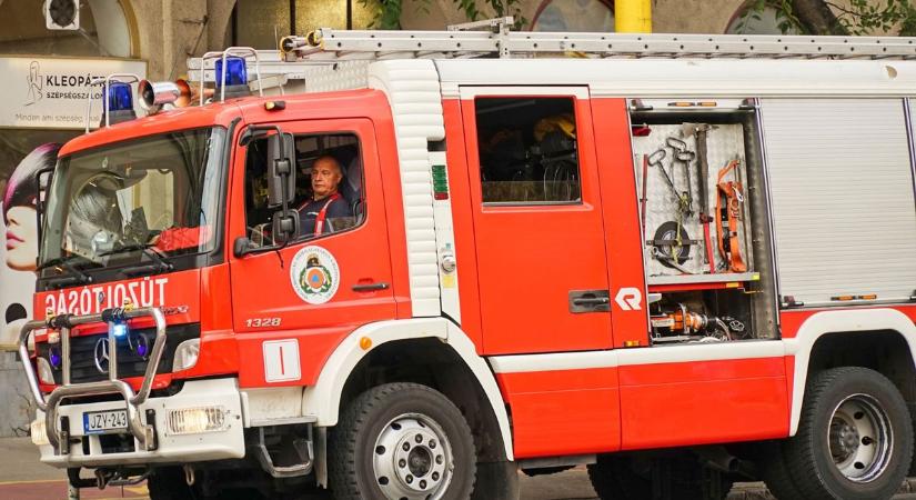 Négy autó ütközött össze Csongrád és Szentes között, nagy torlódás várható