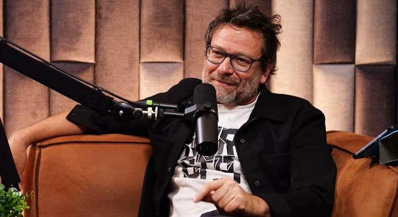 A témákat is maga hozza: elstartolt Lovasi András podcastsorozata