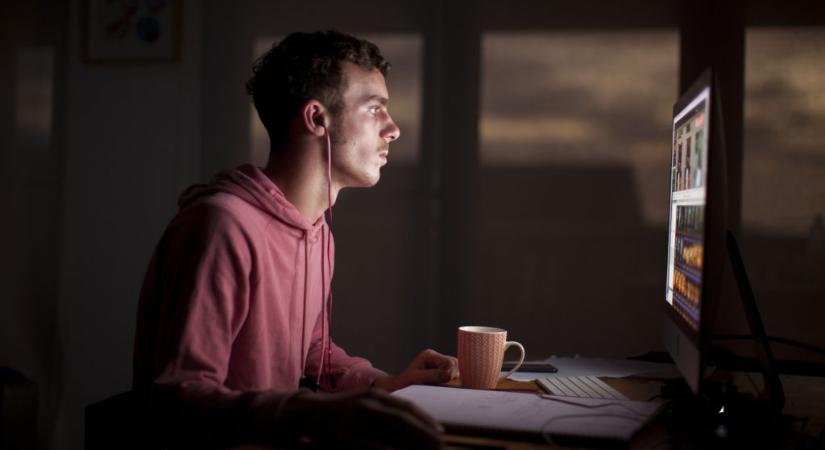 Kiderült, miért veszélyes, hogy későn fekszünk le aludni