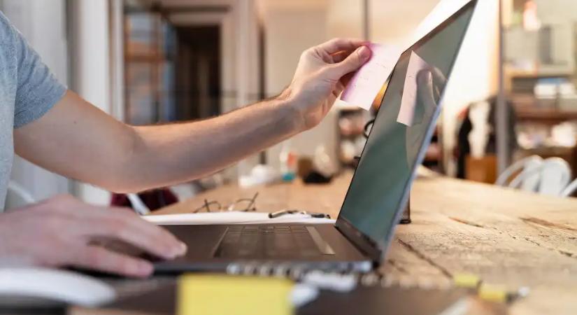 Munkáltatók figyelem: Február 2-ig elektronikusan kell adatot küldeni