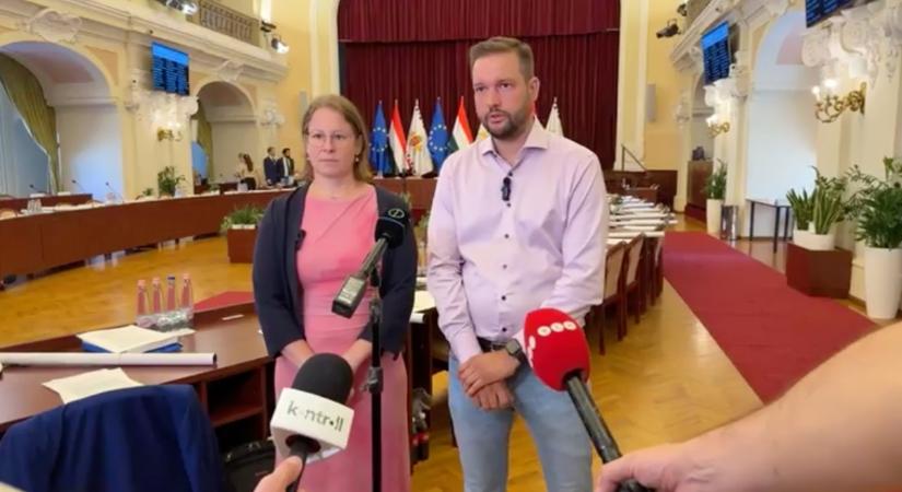 Győzött a DK előterjesztése: Kitiltják a zajos bulihajókat a pesti rakpartról