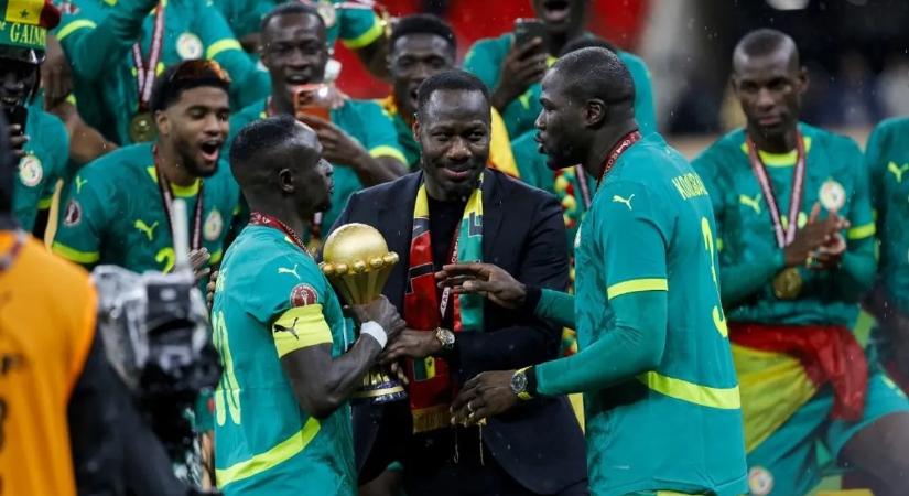 A botrányos Afrika-kupa-döntő után lecsapott a szövetség, a győztest is megbüntette