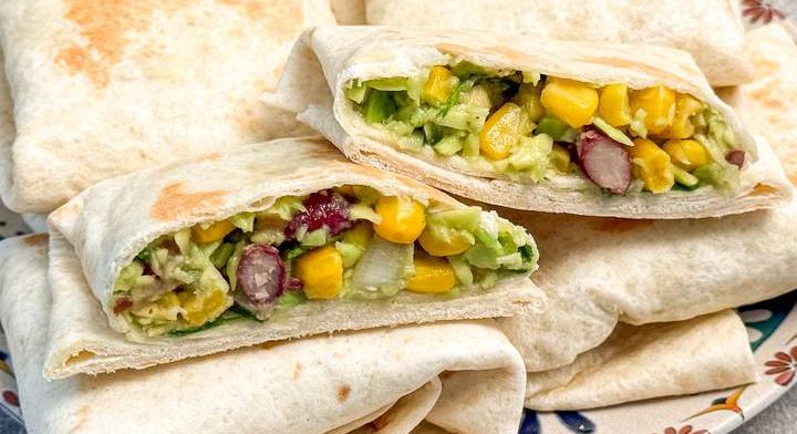 Avokádós-babos mexikói párna: egyszerű, vegán és jól csomagolható