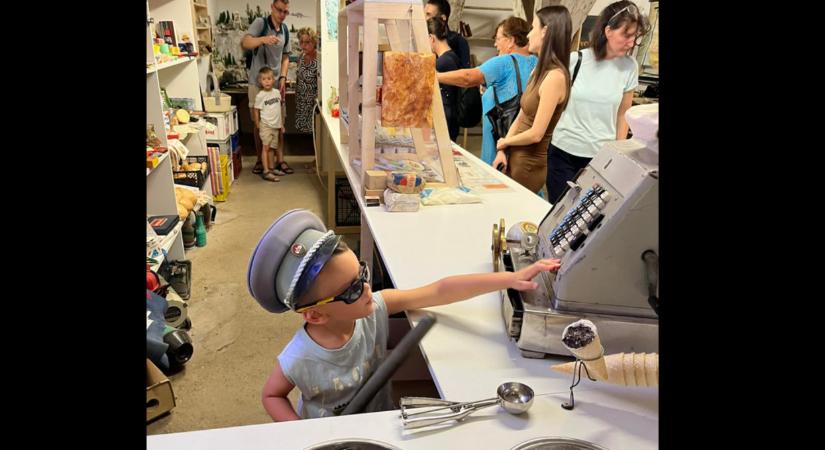 Vége a nosztalgiázásnak Egerben: eladó a kultikus múzeum - de mi lesz a sok retró kinccsel?